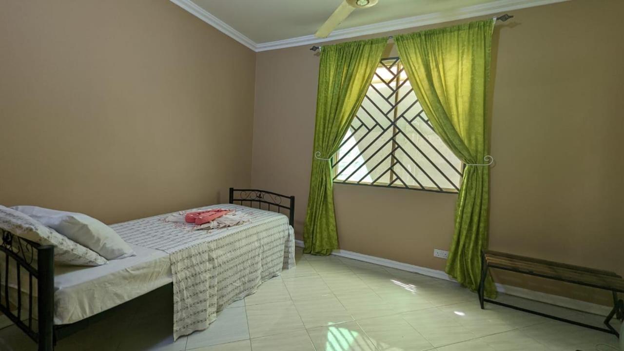 Babajay Family Home ดาร์เอสซาลาม ภายนอก รูปภาพ