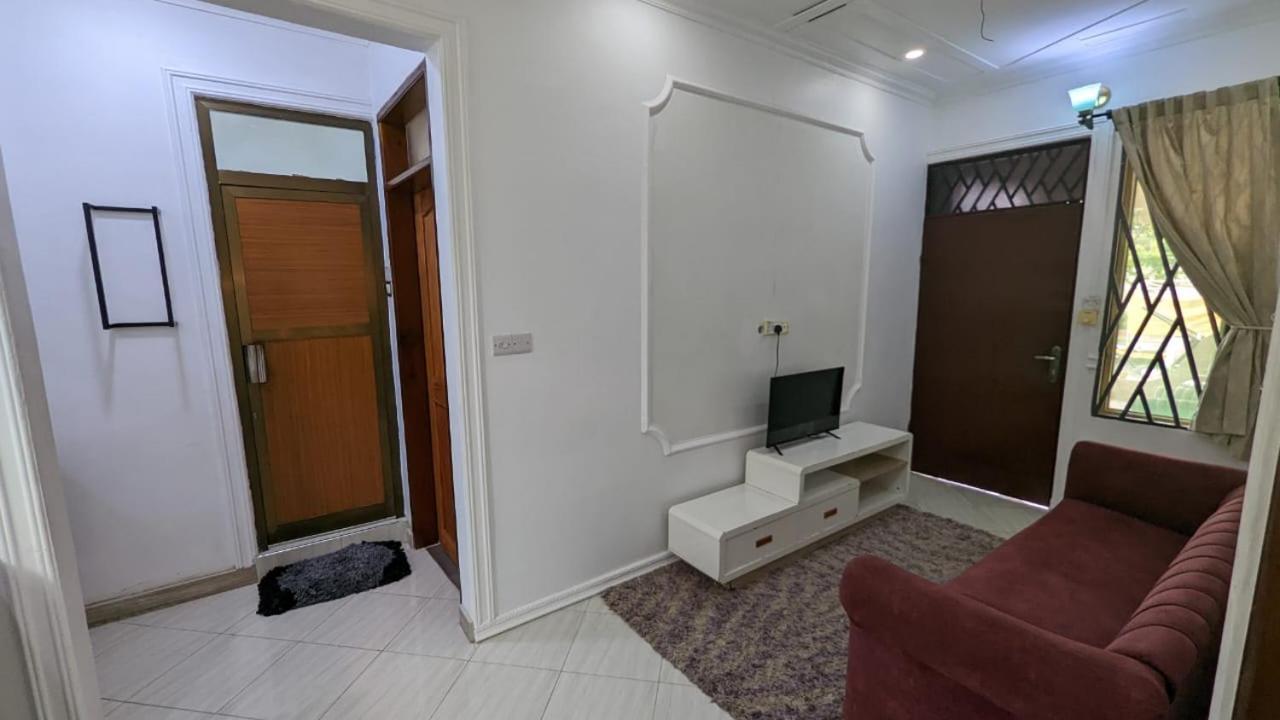 Babajay Family Home ดาร์เอสซาลาม ภายนอก รูปภาพ
