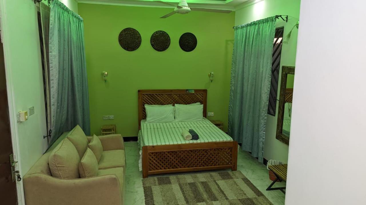 Babajay Family Home ดาร์เอสซาลาม ภายนอก รูปภาพ